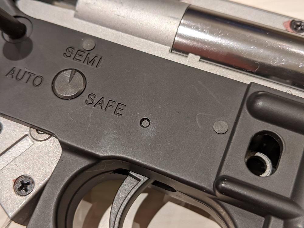 CYMA M16A4 ETU トリガーピン取外し